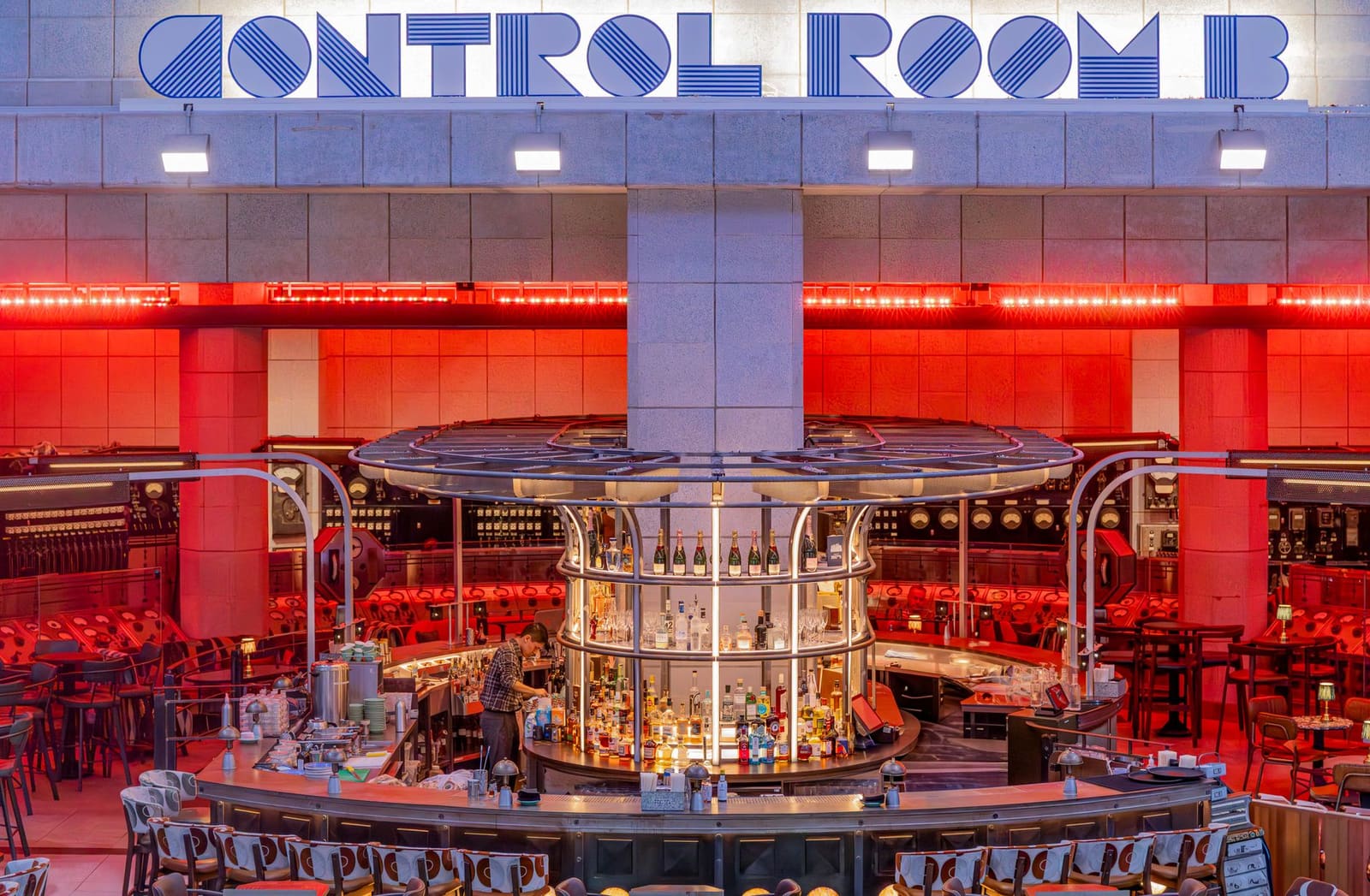 Interieur van een Londense bar, typerend voor de Britse horecasector waar Hospitality Action actief is