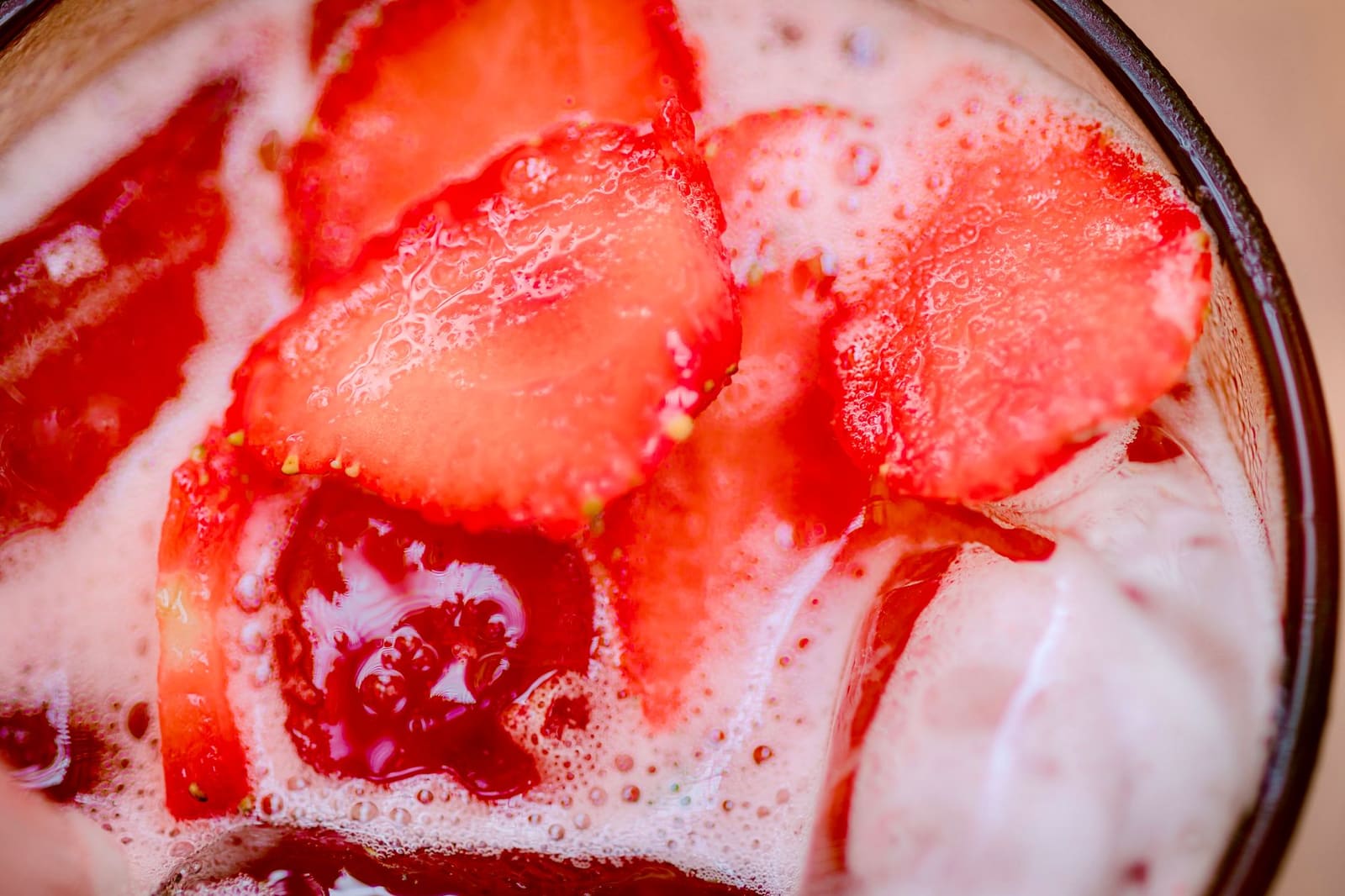 Alcoholvrije cocktail met vers fruit